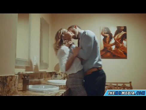 ❤️ Amikor egy bögyös szőke elcsábít egy nyilvános WC-ben Szex at hu.eviewporn.ru ️